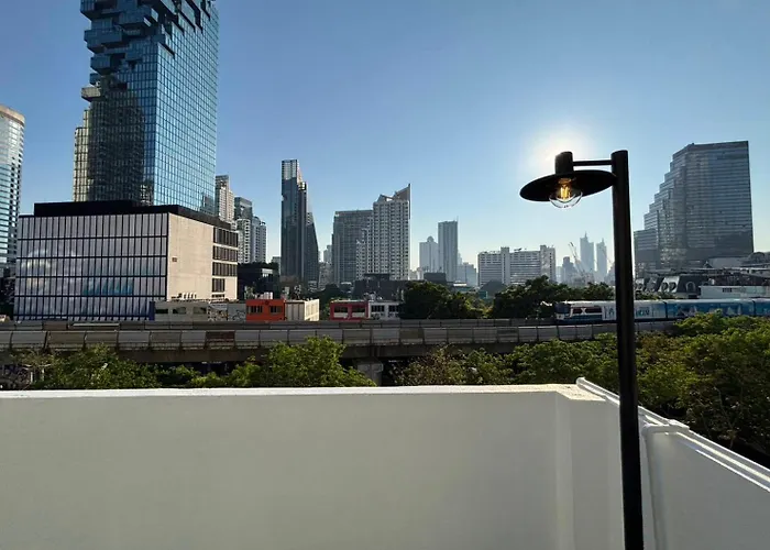 Silom Sky I Mahanakhon View For 2-6 Guests Near Bts Chong Nonsi 曼谷